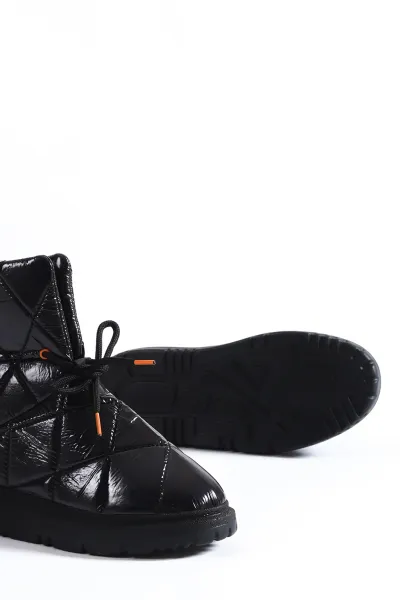 Capone Outfitters Quilted Parachute Fabric Women's Snow Boots with Adjustable Ankle Buckle