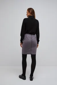 Pencil skirt with shiny thread