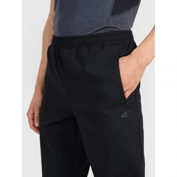 Pánske tréningové nohavice 4F TROUSERS FNK M1067-WMM00TFTRM1067-20S-DEEP BLACK