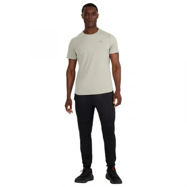 Pánske tréningové nohavice 4F TROUSERS FNK M0888-WAW25TFTRM0888-20S-DEEP BLACK