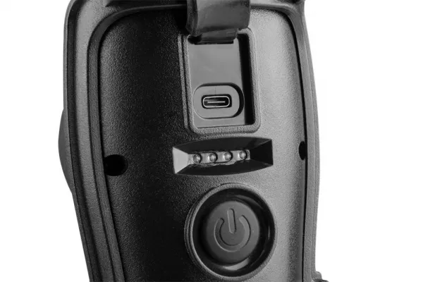 Akumulátoroválampa800lmskompresorom99-130NEOTOOLS