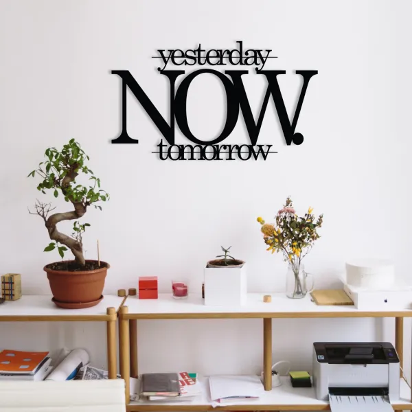 Wallity Nástenná kovová dekorácia Now čierna