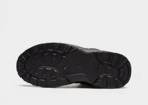 Nike Manoa