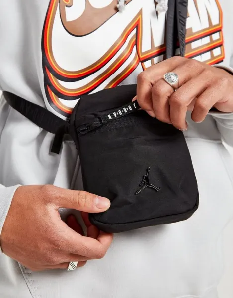 Jordan Taška Airborne Festival Bag