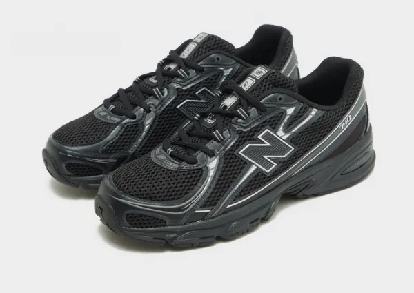 New Balance 740 V2