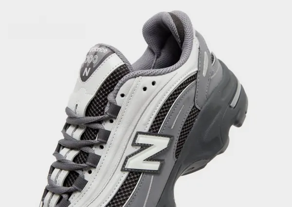 New Balance 1000