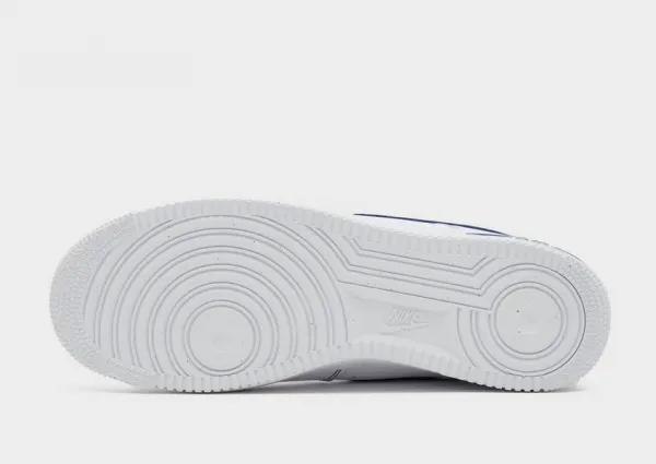 Nike Air Force 1 '07 Lv8