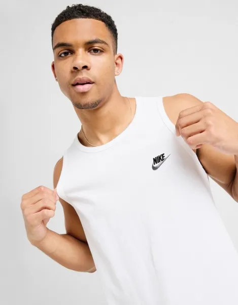 Nike Tričko Top Club