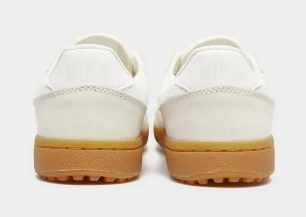 Nike Field General Bg