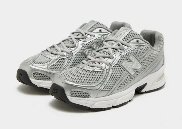 New Balance 740 V2