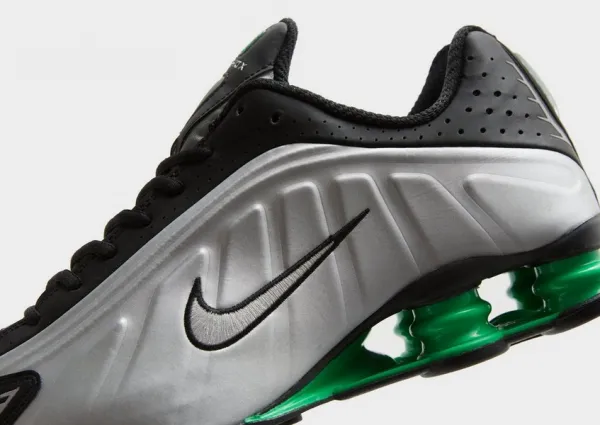 Nike Shox R4