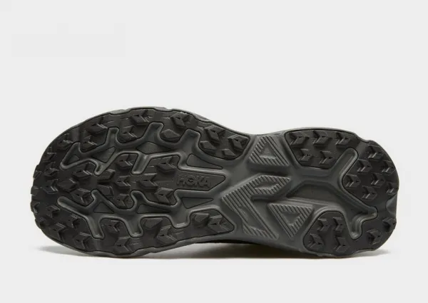 Hoka Challenger 8