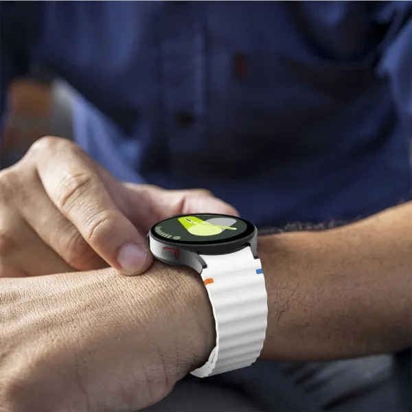 Tech-Protect Silicone Sport remienok na Samsung Galaxy Watch 4 / 5 / 5 Pro / 6 / 7 / FE, white