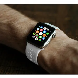 BStrap Silicone Sport remienok na Apple Watch 38/40/41mm, White (SAP007C07)