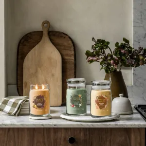 Yankee Candle Vonná sviečka veľká Signature Enchanted Orchard, 567 g, L