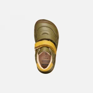 Khaki Boys' Barefoot Sneakers for First Steps Geox Steppieup - Boys