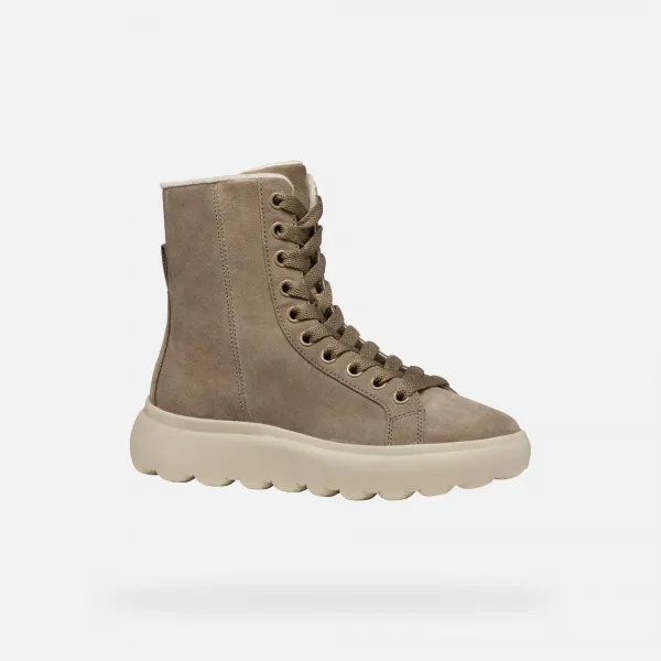 Beige women's ankle boots Geox Spherica Ec4.1 - Women's