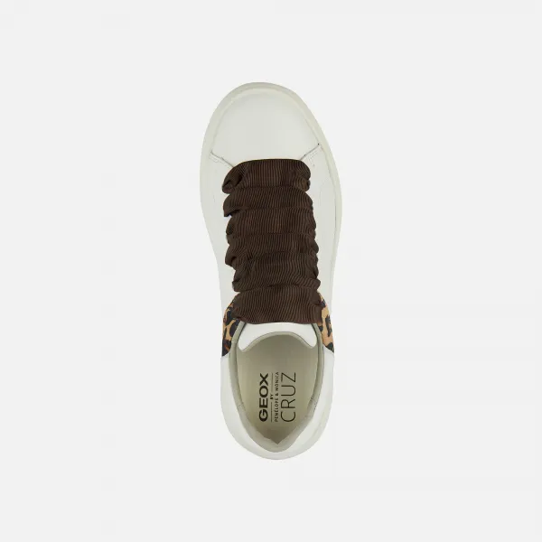White women's sneakers Geox Spherica EC4.1 - Women's