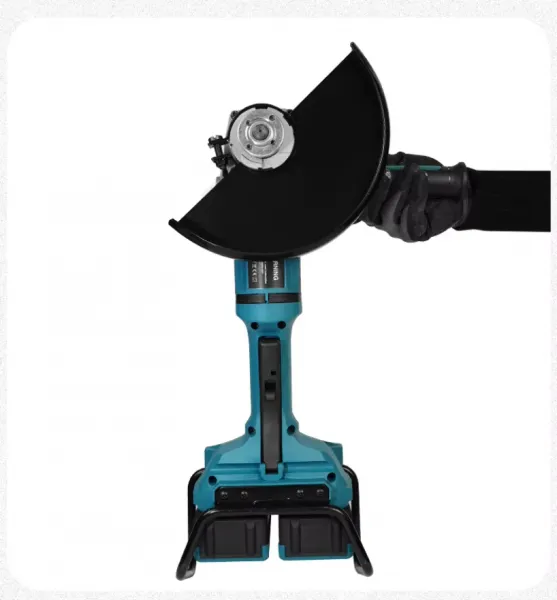 AMOEBA Bez uhlíková uhlová akumulátorová brúska 180mm 3000W 6000 otáčok. Verzia 2 x batérie a nabíjačka vhodná pre batérie MAKITA 18V