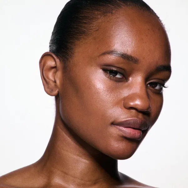 MAC Cosmetics Skinfinish Lightstruck tekutý rozjasňovač odtieň Double-Glam 15 ml