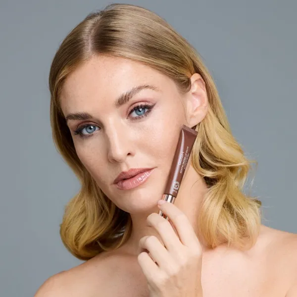 GOSH COPENHAGEN Soft`n Tinted tónujúci balzam na pery SPF 15 odtieň 010 Espresso Martini 8 ml