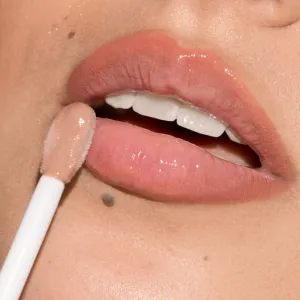 GOSH COPENHAGEN Lip Filler lesk na pery pre väčší objem 004 Mocha Mousse 5 ml
