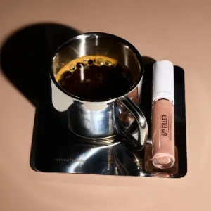 GOSH COPENHAGEN Lip Filler lesk na pery pre väčší objem 004 Mocha Mousse 5 ml