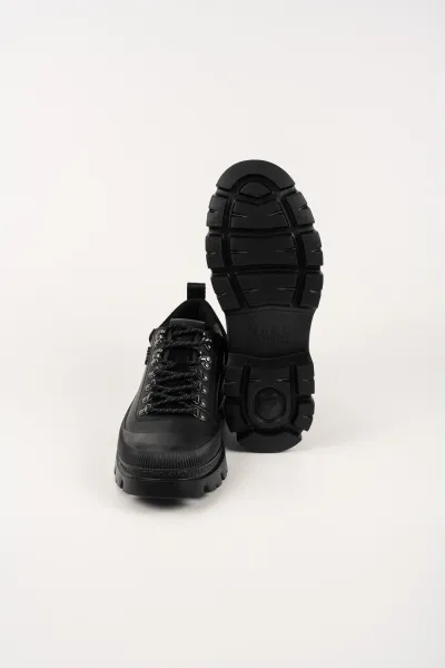 Topánky Na Platforme Karl Lagerfeld Jeans Trekka Mens Hiker Lace Shoe Black Lthr