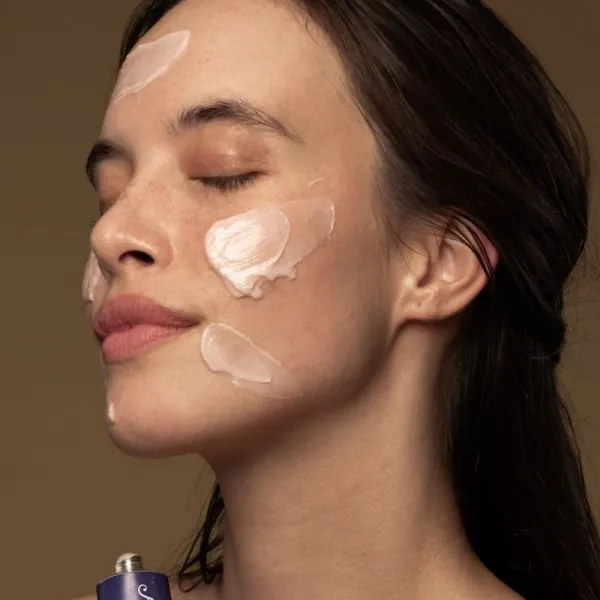Antipodes Flora Probiotic Skin-Rescue Hyaluronic Mask revitalizačná pleťová maska s probiotikami 75 ml