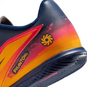 Chlapčenské futbalové kopačky halové NIKE Phantom 6 Low Club Jr IC laser orange lemon venom blue void