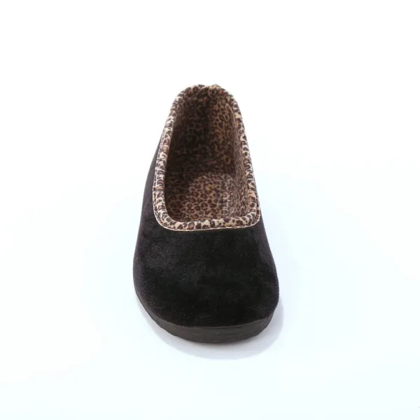 Domáce baleríny s leopardími detailmi
