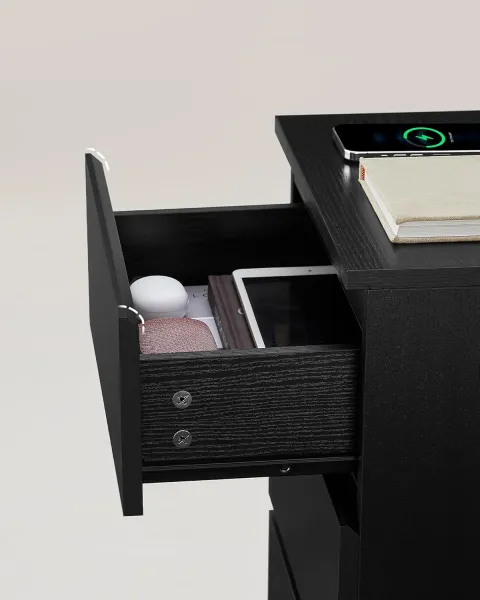 VASAGLE Sada 2 nočných stolíkov s 3 zásuvkami, elektrickou a USB zásuvkou, čierna