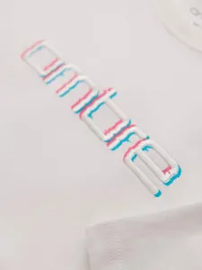 Trendy pánske tričko s krátkym rukávom- biele