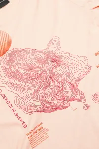 Tričko Peak Performance W Explore Graphic Tee Peach Fuzz