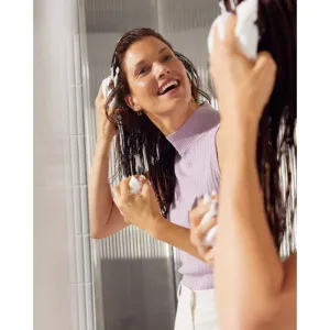 NIVEA Diamond Gloss penové tužidlo 150 ml