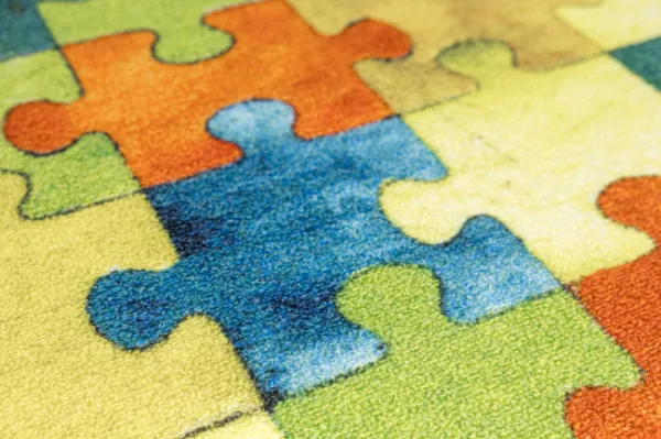 Koberec Puzzle viacfarebný kruh