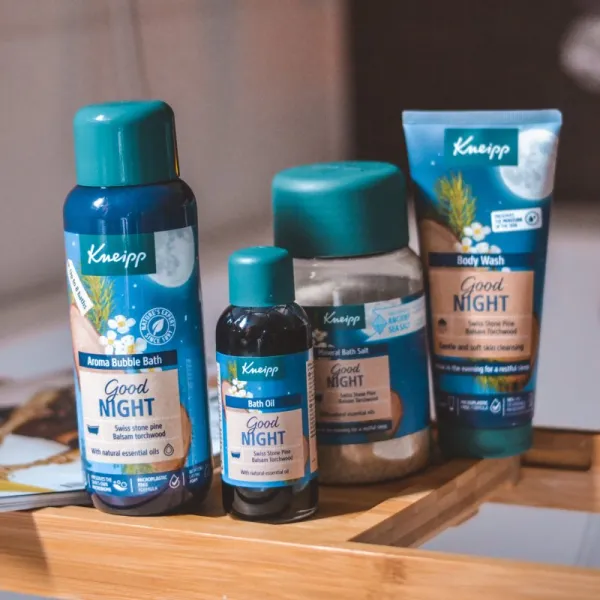 Kneipp Good Night sprchový gél Swiss Stone Pine & Balsam Torchwood 200 ml