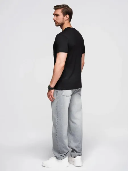 Trendy pánske tričko s krátkym rukávom- čierne