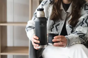 Stanley termoska the adventure to-go bottle kladivková zelená 750 ml