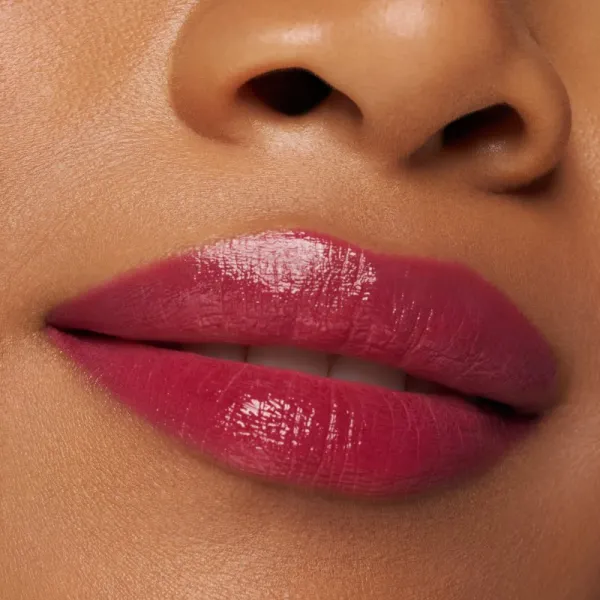 essence Hydra Kiss farba na pery odtieň 06 Berry Crush 4 ml