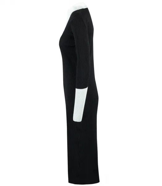 Pri Elegant ribbed dress with a LILA collar
