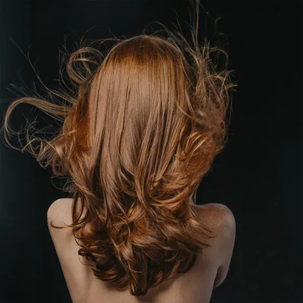 Hair Rituel by Sisley Revitalizing Volumizing Shampoo with Camellia oil šampón pre objem jemných vlasov bez sulfátov 200 ml
