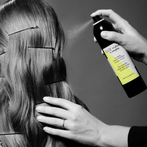 Hair Rituel by Sisley The Invisible Hold Hairspray lak na vlasy pre prirodzenú fixáciu 250 ml