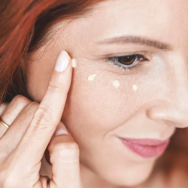 Natuint cosmetics - Výživný očný krém s kofeínom - nočný