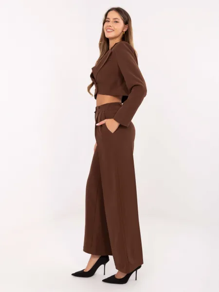 Factory Elegantný dámsky komplet RUE PARIS – krátke sako a nohavice Farba: Bežová, Veľkosť: S/M