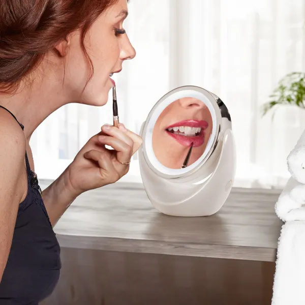 Zrkadlo zväčšujúce LED Mirror x 10
