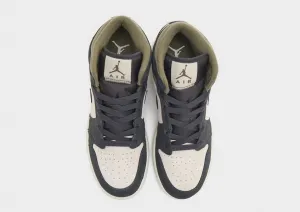 Air Jordan 1 Mid