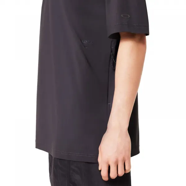 Oakley Fgl Union Pocket Tee 5.0 "Phantom" (FOA407578-01N)
