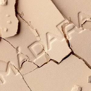 MÁDARA Air Equal minerálny púder odtieň #2 Beige 9 g