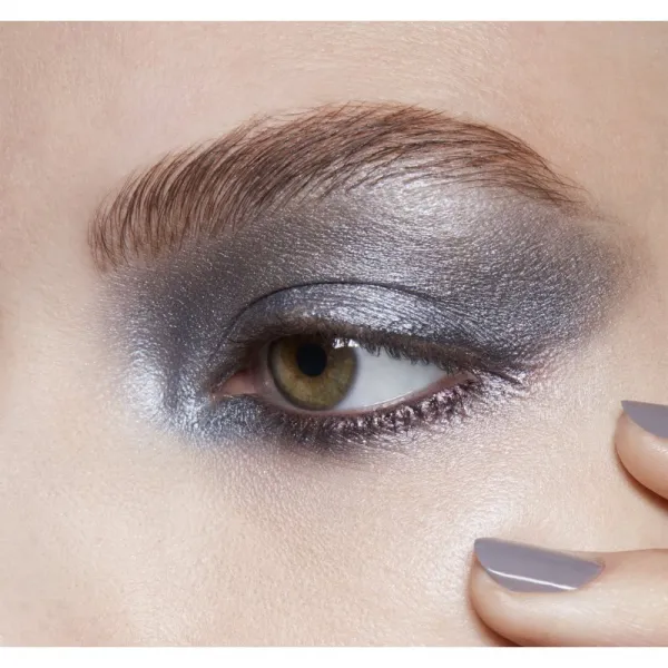 MAC Cosmetics Extra Dimension Eye Shadow intenzívne očné tiene odtieň Evening Grey 1.3 g
